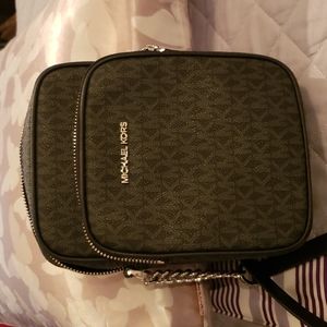 MICHAEL KORS Jet Set Travel Signature PVC Medium Logo Chain Crossbody Flight Bag